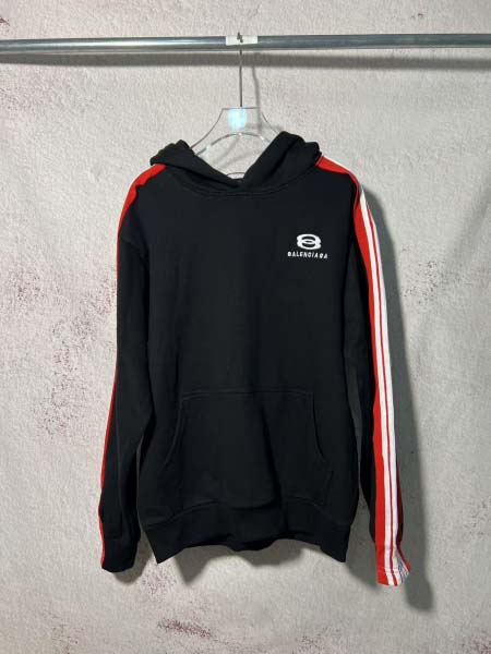 2025年8月6日入荷新作BALENCIAGAパーカー原版復...