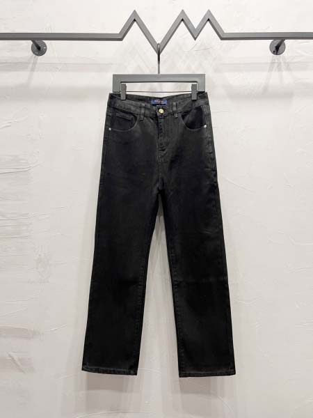 2025年8月8日入荷新作 LOUIS VUITTONジーパ...