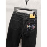 2025年8月8日入荷新作 LOUIS VUITTONジーパン高品質人気商品/DW工場30-36