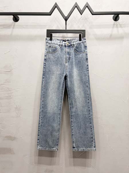 2025年8月8日入荷新作 LOUIS VUITTONジーパ...