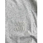 2025年8月14日入荷新作Miumiu半袖 tシャツ人気商品/DW工場