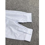 2025年8月14日入荷新作Miumiuシャツ人気商品/DW工場