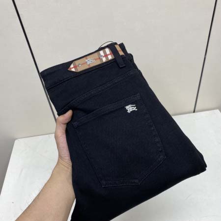 2025年8月15日入荷新作Burberryジーパン人気商品...