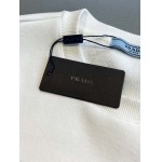 2025年8月20日入荷新作Pradaスウェットシャツ 高级品超厳選★入手困難/誕生日プレゼント