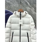 2025年8月20日入荷新作Monclerダウンジャケット 高级品超厳選★入手困難/誕生日プレゼント