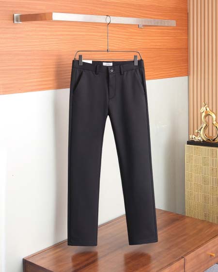 2025年8月21日入荷新作Burberryスラックス高品質...