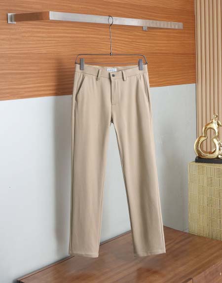 2025年8月21日入荷新作Burberryスラックス高品質...