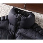 2025年8月23日入荷新作Moncler秋冬ダウンジャケット高品質人気商品/HC工場