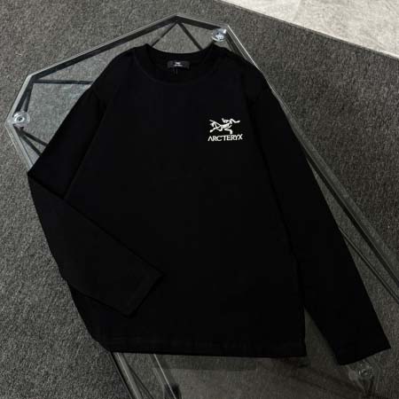 2025年8月24日秋冬入荷新作ARCTERYX長袖Tシャツ...