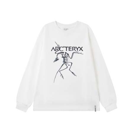 2025年8月24日秋冬入荷新作ARCTERYX長袖Tシャツ...