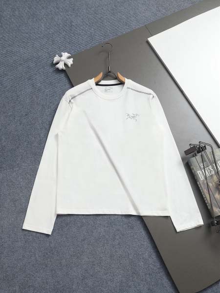 2025年8月28日秋冬入荷新作ARCTERYX長袖Tシャツ...