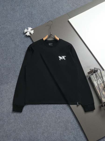 2025年8月28日秋冬入荷新作ARCTERYX長袖Tシャツ...