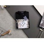 2025年8月29日入荷 新作Louis Vuitton半袖 tシャツ高級なプレゼント/誕生日プレゼント/高品質/メンツ/記念品/ wenzhou工場