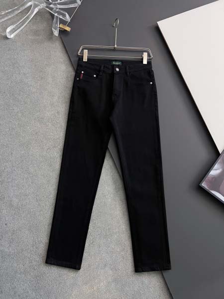 2025年8月30日入荷 新作Gucciジーパン高級なプレゼ...