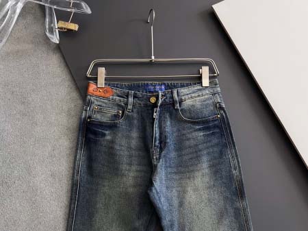 2025年9月2日入荷 新作Louis Vuittonジーパン高級なプレゼント/誕生日プレゼント/高品質/メンツ/記念品/ wenzhou工場