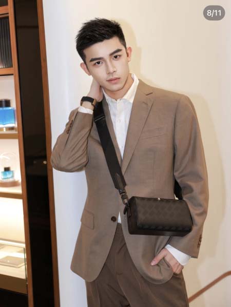 2025年9月4日入荷新作Montblanc/人気/本革/バッグ 人気 おすすめ 父の日 誕生日/ギフト プレゼント 結婚式男友達の誕生日プレゼント