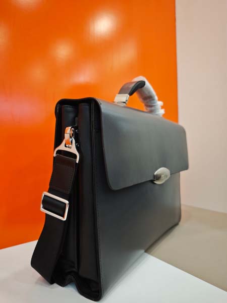 2025年9月4日入荷新作Montblanc/人気/本革/バッグ 人気 おすすめ 父の日 誕生日/ギフト プレゼント 結婚式男友達の誕生日プレゼント