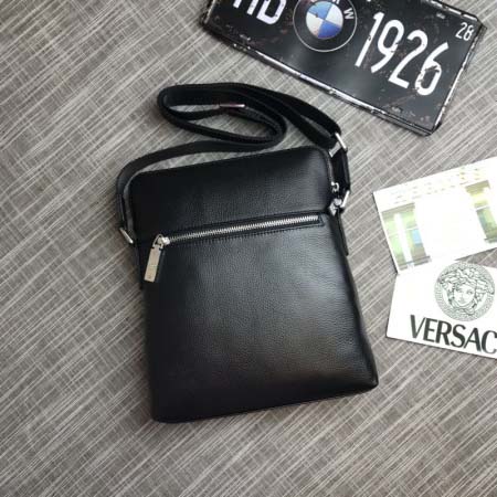 2025年9月5日入荷新作Gucci/人気/本革/バッグ 人気 おすすめ 父の日 誕生日/ギフト プレゼント 結婚式男友達の誕生日プレゼント