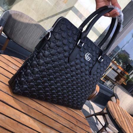 2025年9月5日入荷新作Gucci/人気/本革/バッグ 人気 おすすめ 父の日 誕生日/ギフト プレゼント 結婚式男友達の誕生日プレゼント