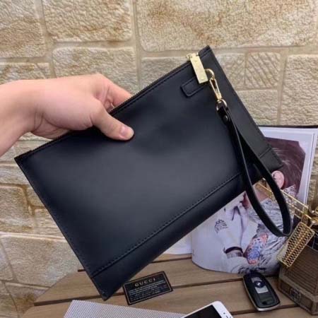 2025年9月8日入荷新作Gucci         /人気/本革/バッグ 人気 おすすめ 父の日 誕生日/ギフト プレゼント 結婚式男友達の誕生日プレゼント