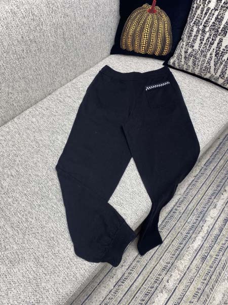 2025年9月11日入荷秋冬新作Louis Vuittonズボン高品質人気商品/誕生日プレゼント/FF工場