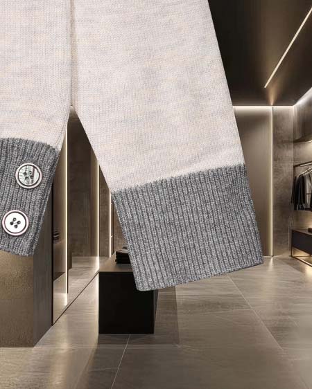 2025年9月11日入荷秋冬新作Thom Browne ニットカーディガン  高品質人気商品/誕生日プレゼント/FF工場