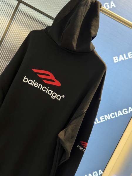 2025年9月11日入荷秋冬新作Balenciagaパーカー高品質人気商品/誕生日プレゼント/FF工場