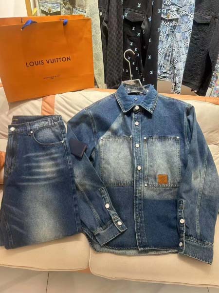 2025年9月16日入荷秋冬新作Louis Vuitton上下高品質人気商品/誕生日プレゼント/ML工場