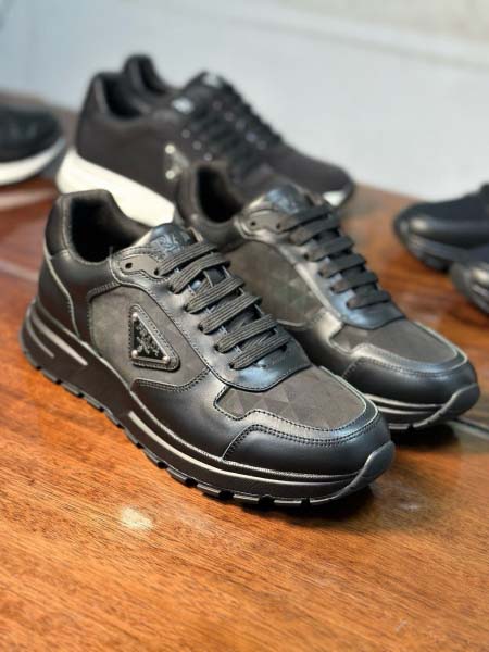 2025年9月17日入荷新品Pradaカジュアルシューズ/スニーカー｜メンズ靴人気本革製ギフト/誕生日/XG工場