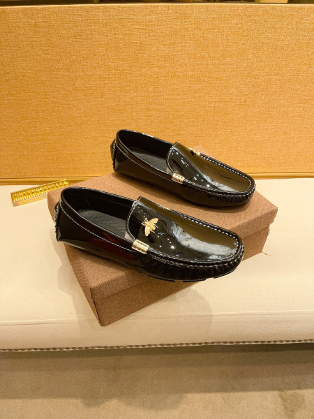 2025年9月22日入荷新品Gucciカジュアルシューズ/スニーカー｜メンズ靴人気本革製ギフト/誕生日/TL工場