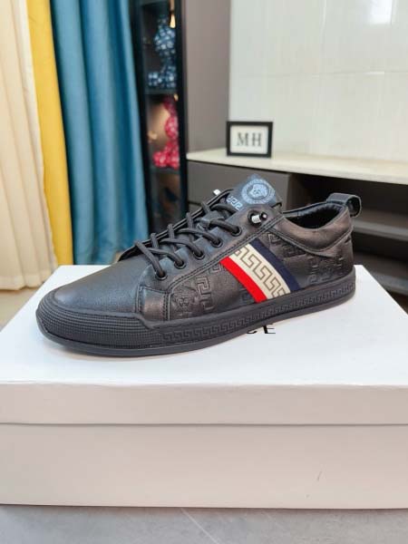 2025年9月23日入荷新品Versace  カジュアルシューズ/スニーカー｜メンズ靴人気本革製ギフト/誕生日/TL工場