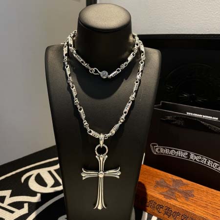 2025年9月25日入荷新品Chrome Hearts十字架 ネックレスギフト/誕生日/記念品/アクセサリーxin工場