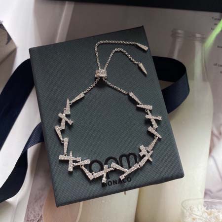 2025年9月26日入荷新品Apm monaco ブレスレットギフト/誕生日/記念品/アクセサリーxin工場