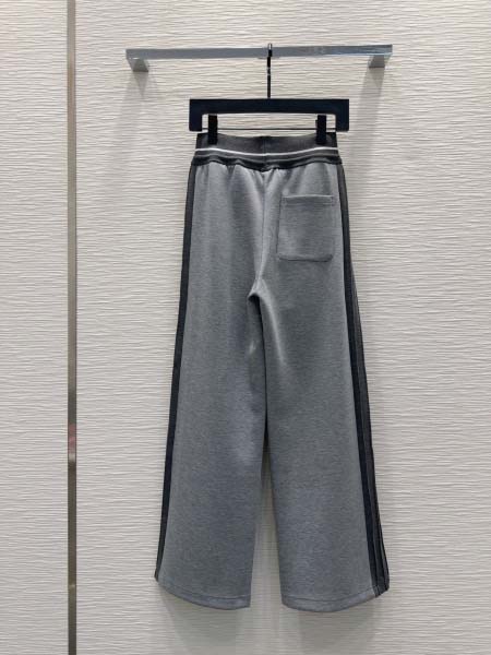 2025年9月26日入荷秋冬新作LOEWEズボンファッション/誕生日プレゼント/贈り物 can工場