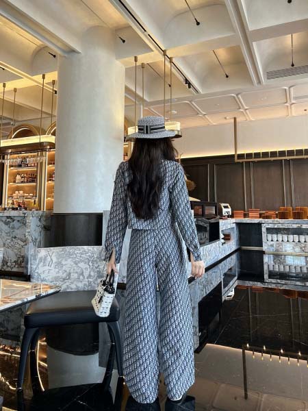 2025年9月26日入荷秋冬新作Dior セット上下ファッション/誕生日プレゼント/贈り物 can工場