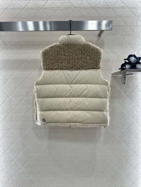 2025年9月26日入荷秋冬新作Monclerタンクトップファッション/誕生日プレゼント/贈り物 can工場