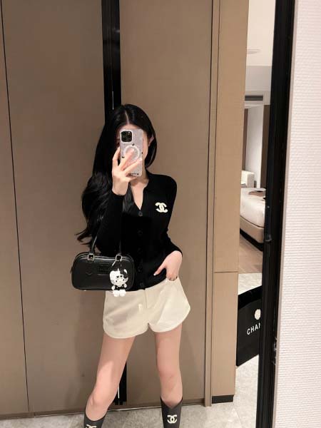 2025年9月26日入荷秋冬新作Chanel ニットカーディガン  ファッション/誕生日プレゼント/贈り物 can工場