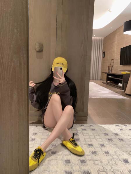 2025年9月26日入荷秋冬新作Acne長袖ファッション/誕生日プレゼント/贈り物 can工場