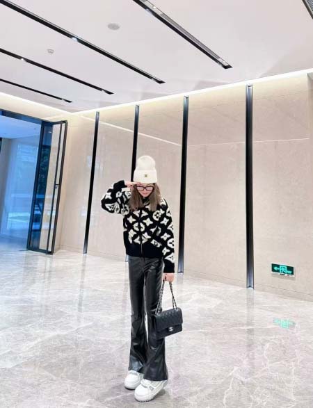 2025年9月26日入荷秋冬新作Louis Vuittonニットのセーターファッション/誕生日プレゼント/贈り物 can工場