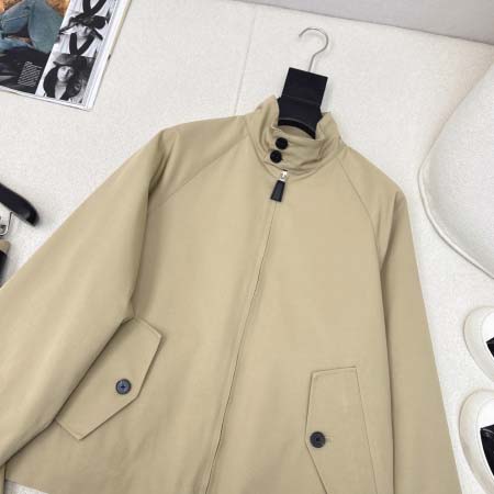 2025年9月27日入荷秋冬新作Pradaジャケットファッション/誕生日プレゼント/贈り物 can工場