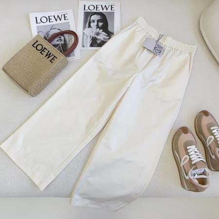 2025年9月27日入荷秋冬新作Loewe上下ファッション/誕生日プレゼント/贈り物 can工場