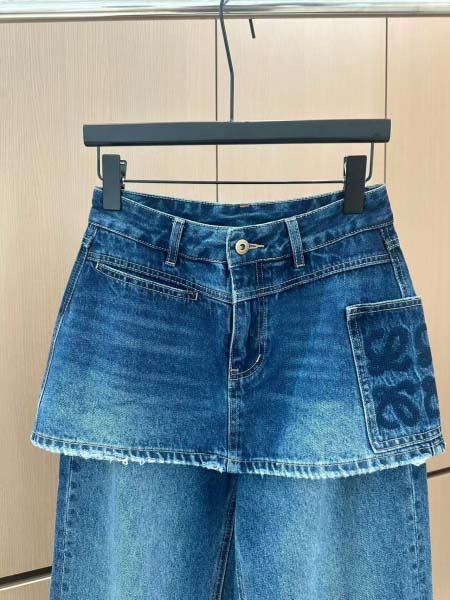 2025年9月27日入荷秋冬新作Loeweジーパンファッション/誕生日プレゼント/贈り物 can工場