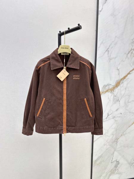 2025年9月27日入荷秋冬新作 miumiuジャケットファッション/誕生日プレゼント/贈り物 can工場