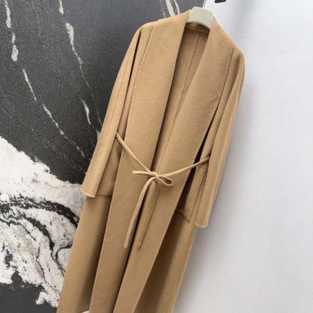 2025年9月29日入荷秋冬新作VALENTINOレディース服高級N品人気/KL工場