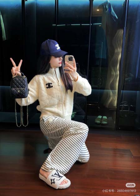 2025年9月30日入荷秋冬新作Chanel ニット/セーターファッション/誕生日プレゼント/贈り物 can工場