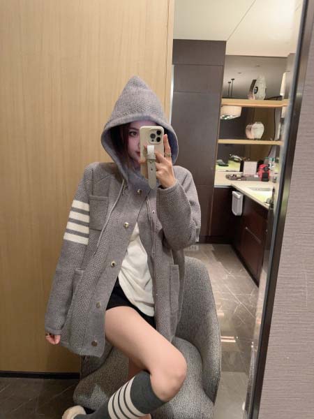 2025年9月30日入荷秋冬新作Thom Browne ニット/セーターファッション/誕生日プレゼント/贈り物 can工場