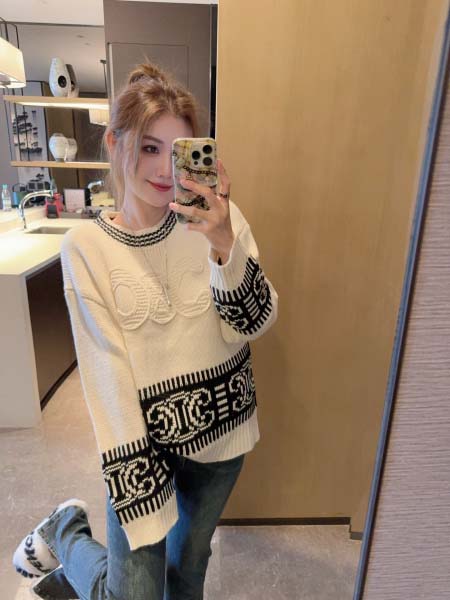 2025年9月30日入荷秋冬新作Celine ニット/セーターファッション/誕生日プレゼント/贈り物 can工場