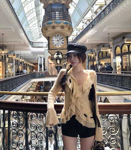 2025年9月30日入荷秋冬新作MiuMiu ニット/セーターファッション/誕生日プレゼント/贈り物 can工場