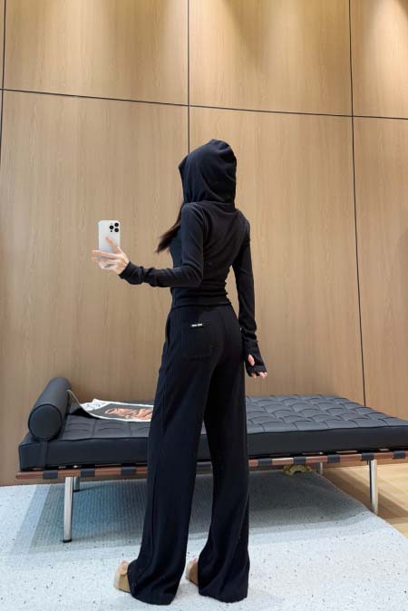 2025年9月30日入荷秋冬新作MiuMiuセットファッション/誕生日プレゼント/贈り物 can工場