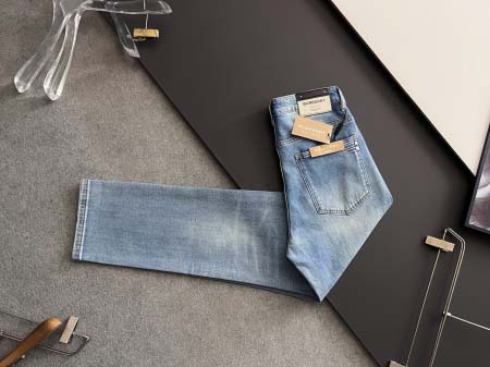 2025年9月1日入荷 新作Burberryジーパン高級なプ...